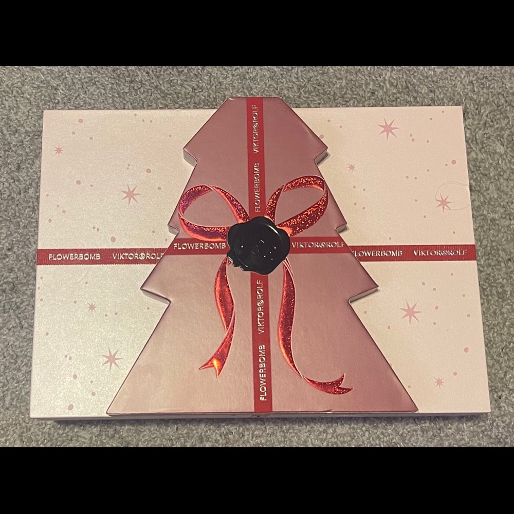 Viktor & Rolf Flowerbomb Giftset 🌸
